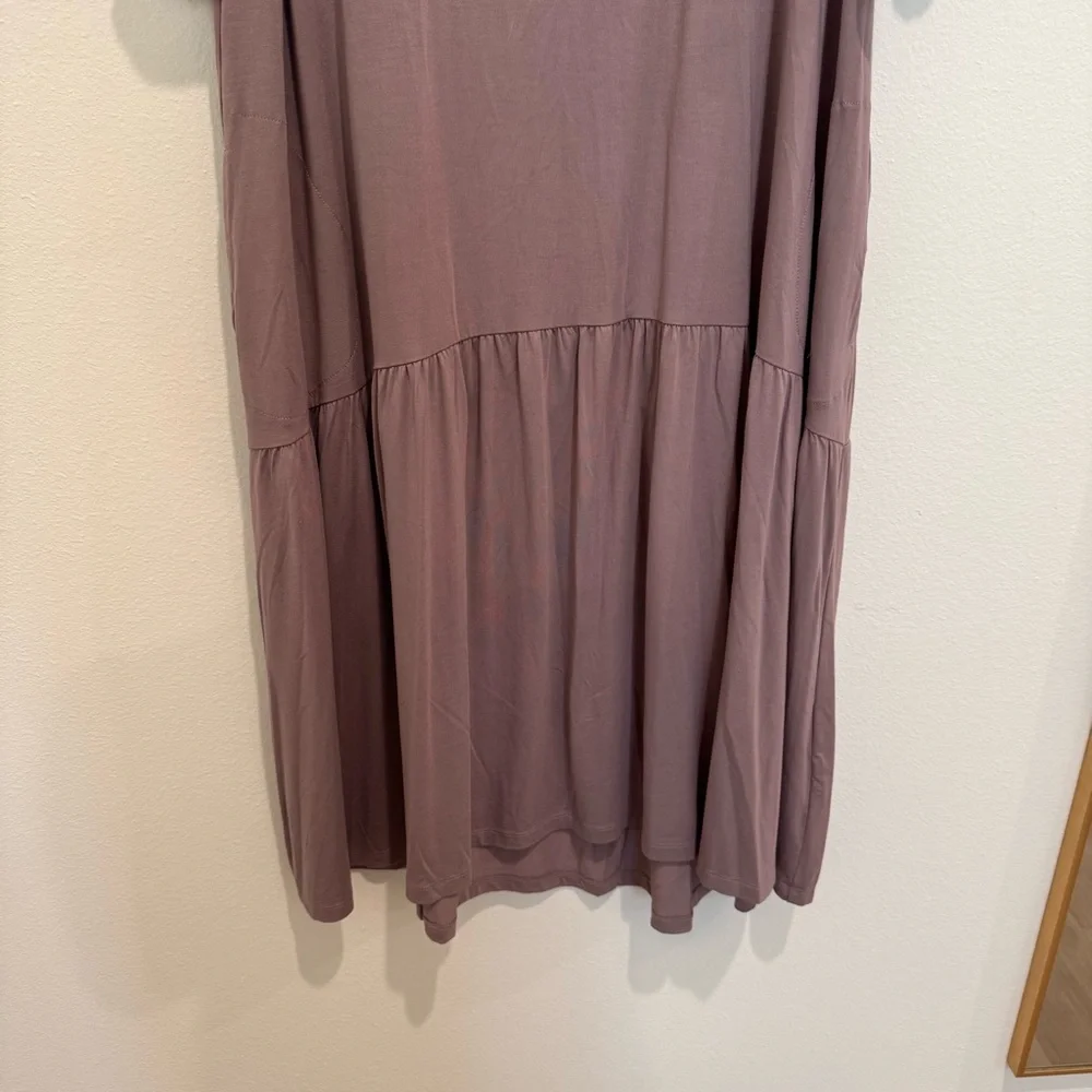 LOGO Mauve Short Sleeve Dress Midi Dress - Picture 4 of 9